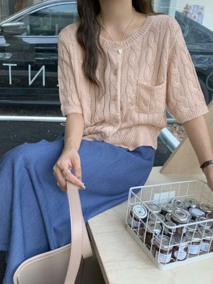麻花辫子~ 针织麻花上衣 Coral Knitted Button Top