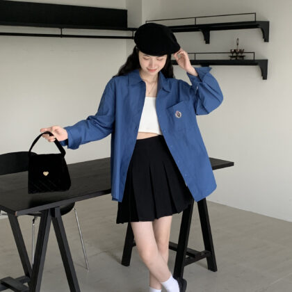 初秋入场1~ 刺绣徽章经典廓形衬衫 (杏色)
