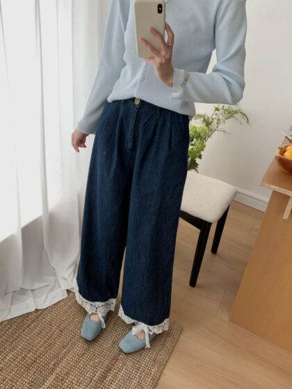HW Lacey Culottes in Dark Blue 蕾丝牛仔~ 高腰蕾丝拼接深蓝阔腿裤