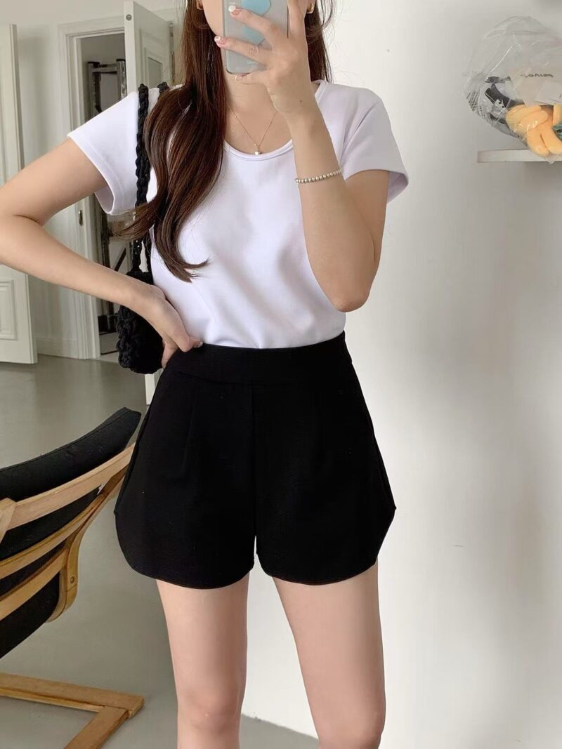 A字曲线~ 高弹力厚实A字弧形高腰黑短裤 Cally Comfy A-cut Shorts - Image 4