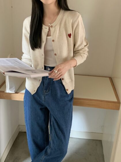 爱心C位~ 燕麦杏色质感主推款开衫 Heart Shape Cardigan in Cream