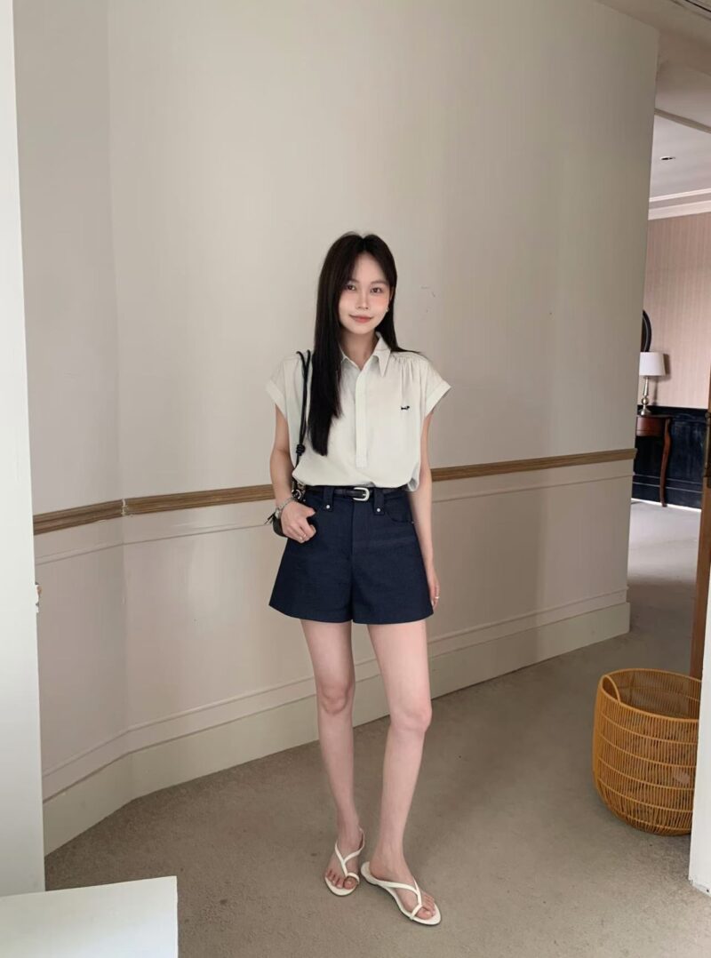 层次小衫~ 刺绣小狗韩系显瘦小衫 | Pleated Embroidered Top (3 colours)