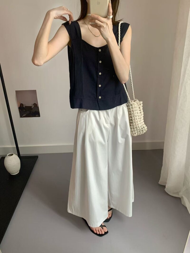 优雅出街~ 棉麻气质小衫 (深蓝色) | Cotton-Linen Top in Navy - Image 8