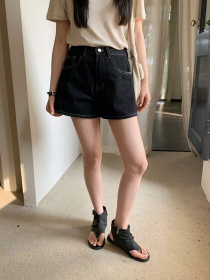 复古单宁~ 深蓝明线中高腰A字短裤 | Retro Denim Shorts in Dark Blue
