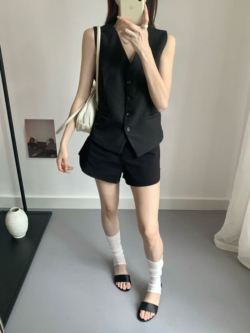 曲线~ 斜纹厚质感马甲 (卡其) | The Twill Vest (Khaki) - Image 4
