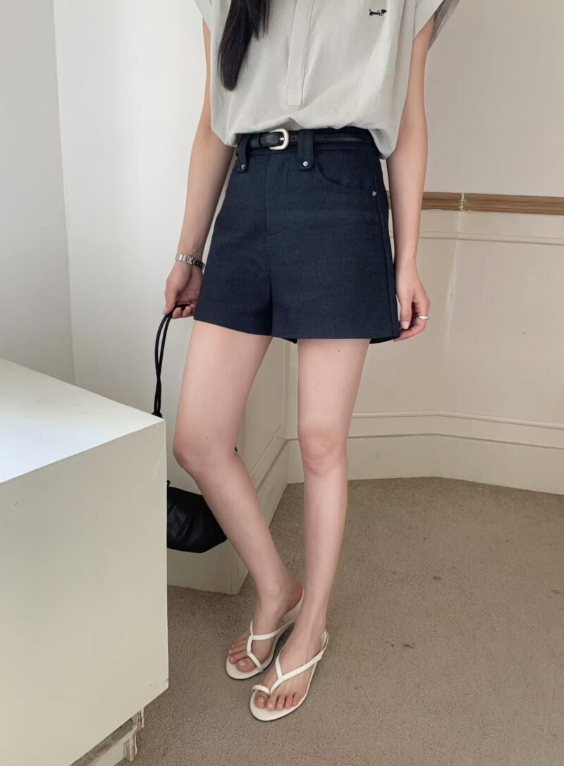 不是牛仔~ 仿牛仔微弹高腰短裤 (附送腰带) 深蓝 | Jamie HW Shorts in Dark Blue - Image 4