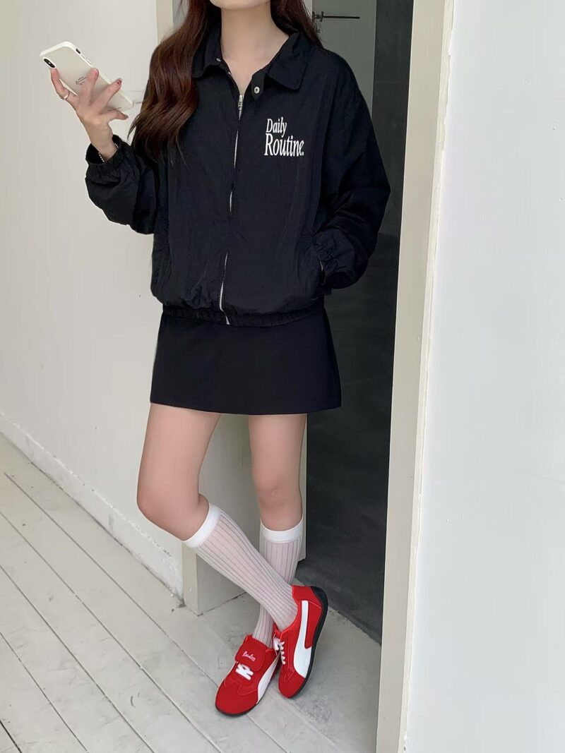 Letter Print Loose Windbreaker (Black) - Image 3