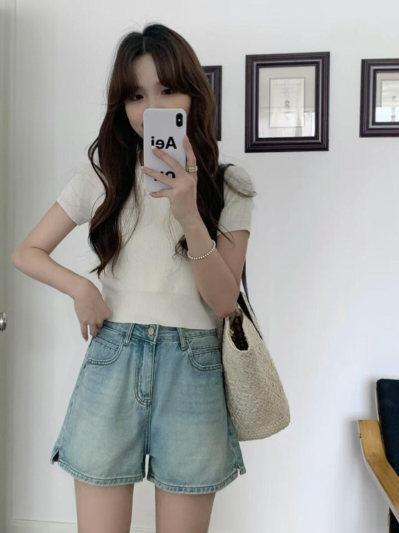 Hazel Light Blue Washed Denim Shorts - Image 4