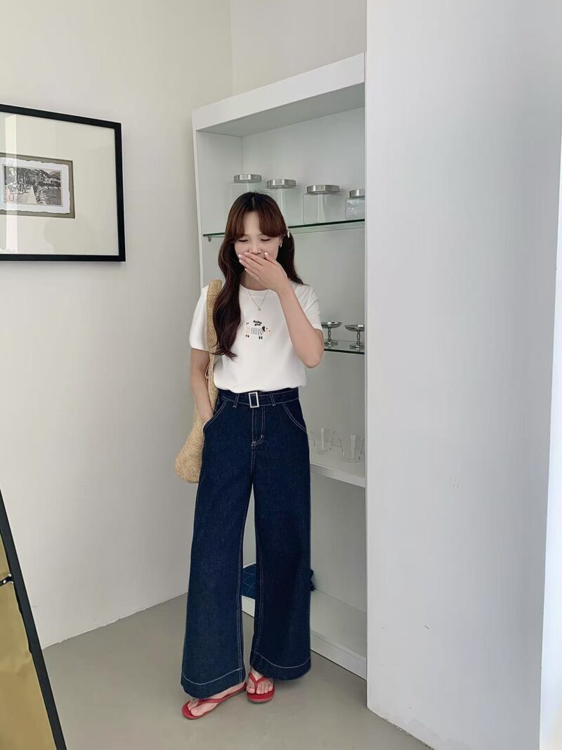刺绣腊肠狗~ 超舒适level100%刺绣Tee 深蓝色 | Dachshund Embroidery Tee in Navy - Image 9