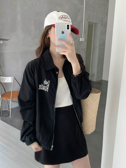 Letter Print Loose Windbreaker (Black)