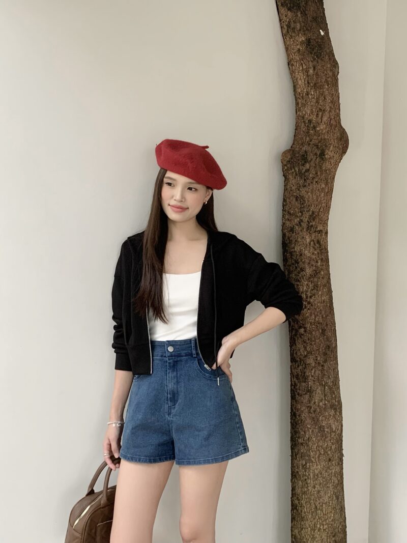 [PREORDER] Dark Wash HW Stretch Denim Shorts - Image 7