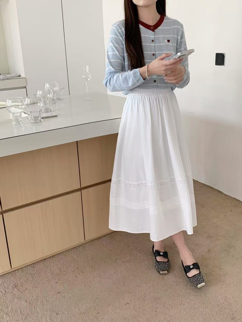 Voluminous White A-Line Midi Skirt - Image 5