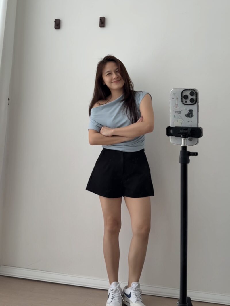 Lily Roma HW Comfy A-cut Shorts (Black) - Image 2