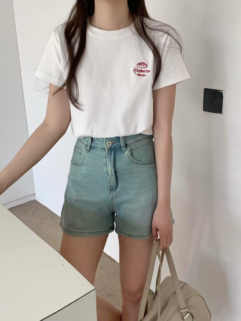 Embroidery Bakery Tee (3 colours) - Image 5