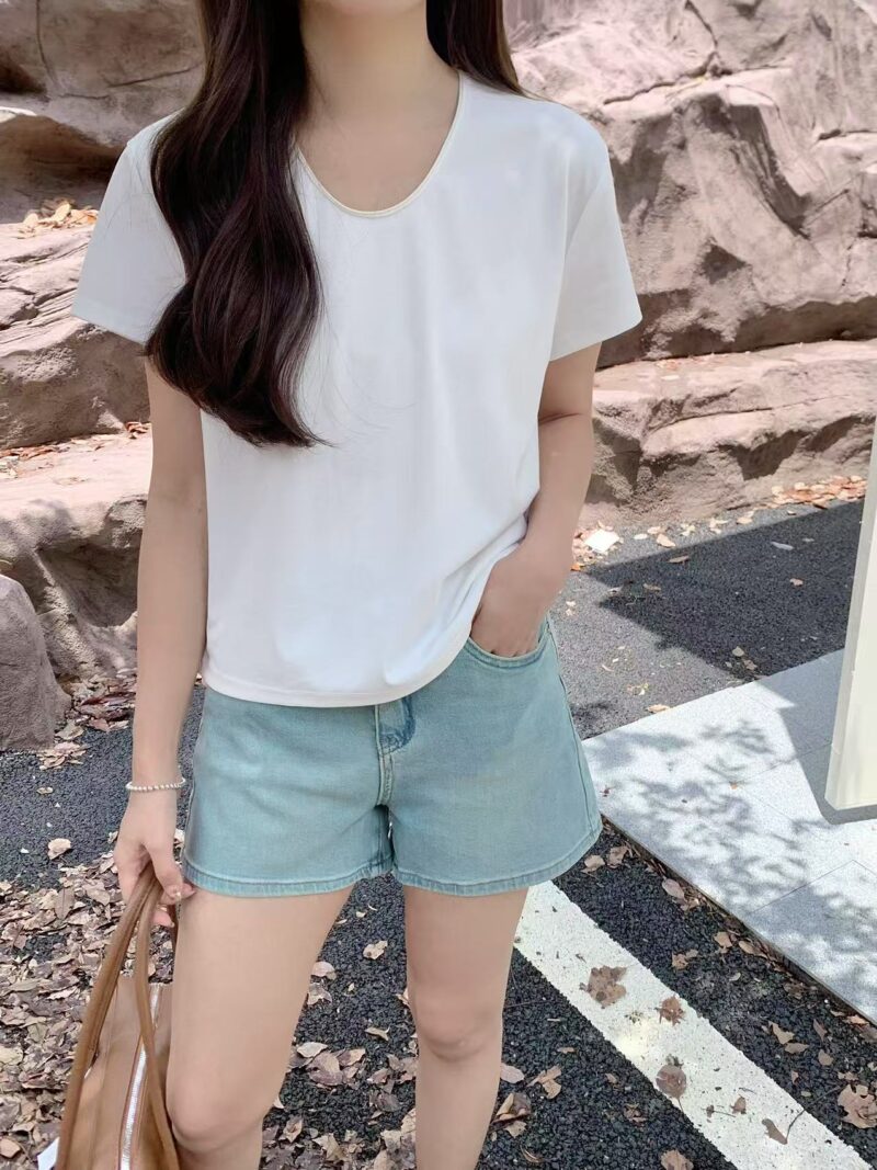 Olibe U-Neck Contrast Tee (4 colours) - Image 7