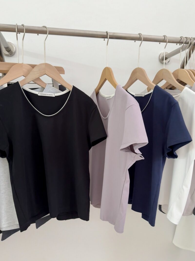 Olibe U-Neck Contrast Tee (4 colours)