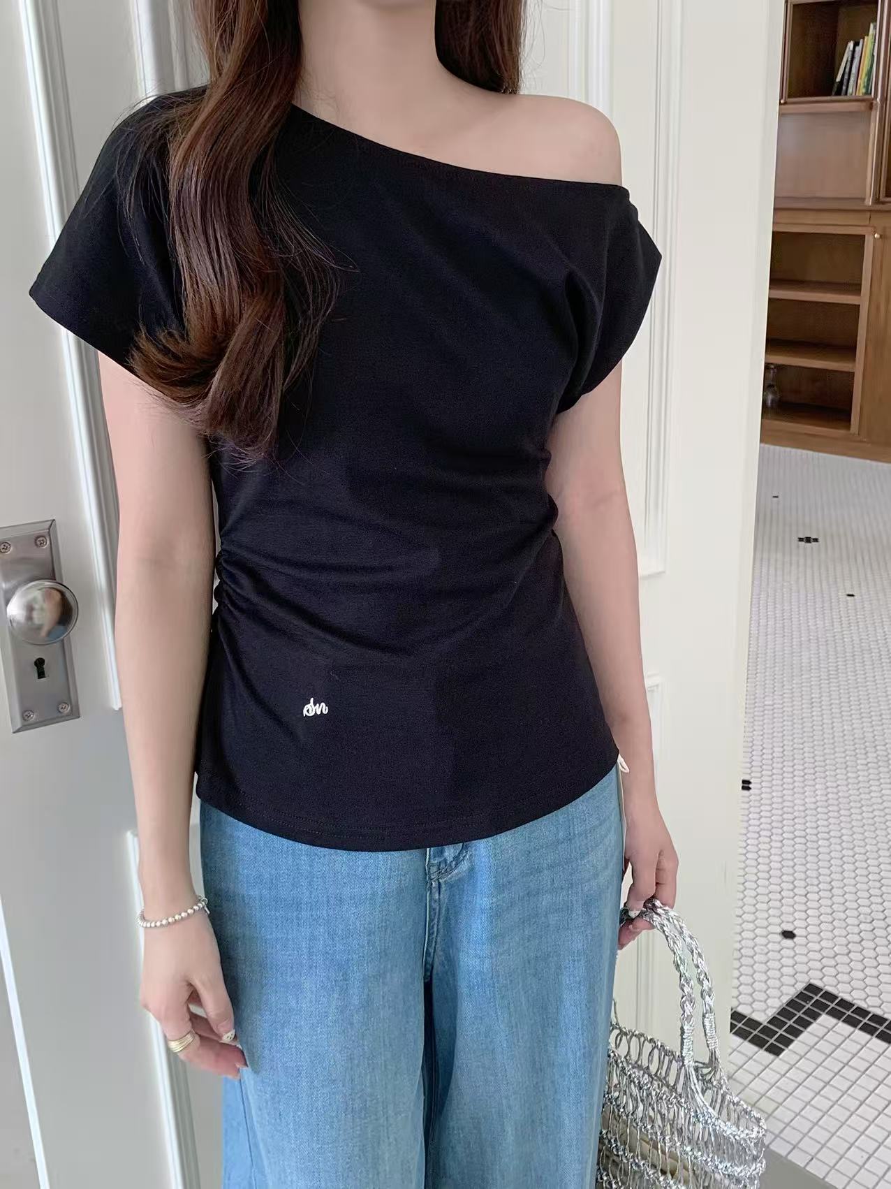 Twisted One-Shoulder Comfy Top (2 colours) - Image 4