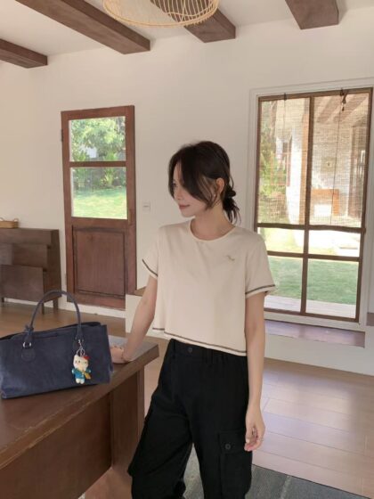 Lucky Pony Tee (Beige)