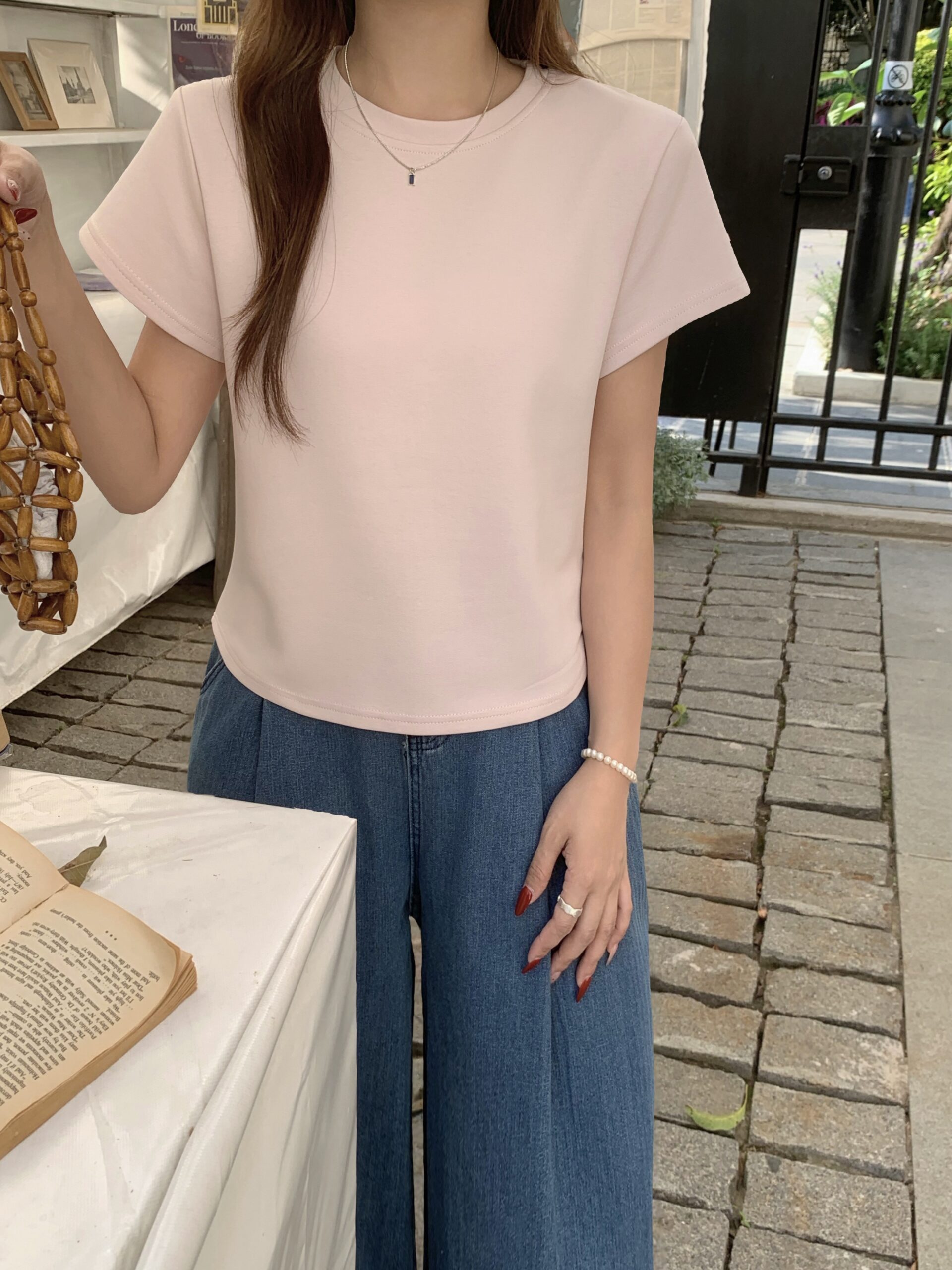 Lexi Basic Tee (6 colours) - Image 3