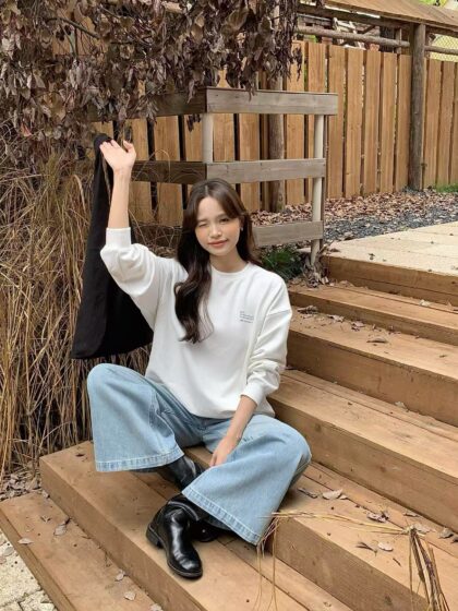 1980 Vintage Rose Oversized Crewneck Sweater