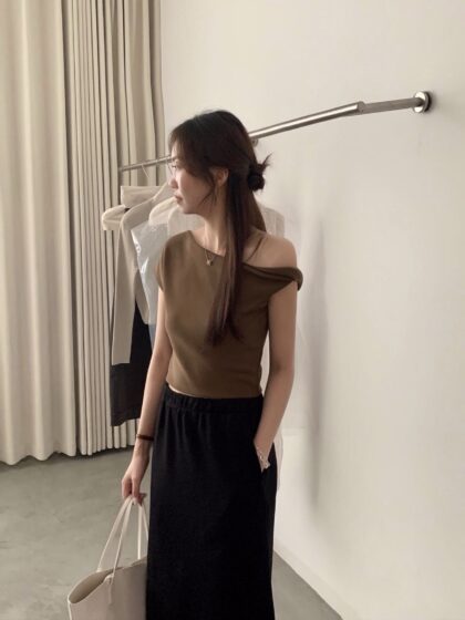 Lush Draped Crop (Brown)
